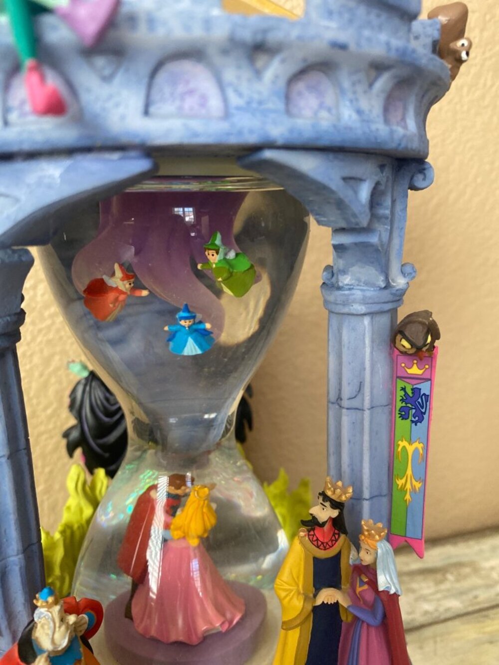 Disney Sleeping Beauty LED Light-UP Hourglass Snowglobe Music Box w/FLAWS - Picture 15 of 16